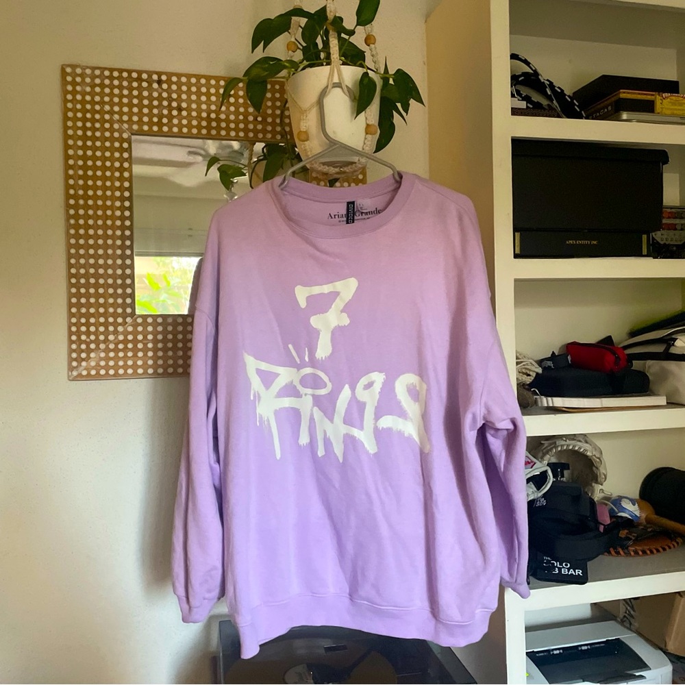 💜Ariana grande 7 rings crewneck!💜